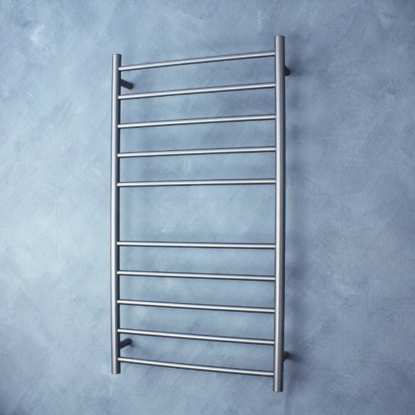 Radiant GMG-RTR02 Round Heated Ladder - 600 x 1100, Gunmetal Grey –  Bathware Direct