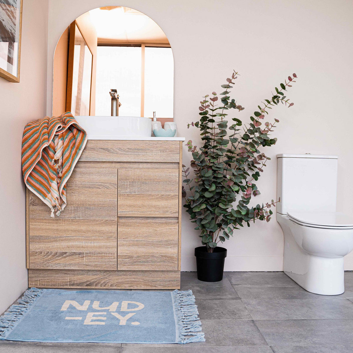 Galway Rimless Back To Wall Suite - White – Bathware Direct