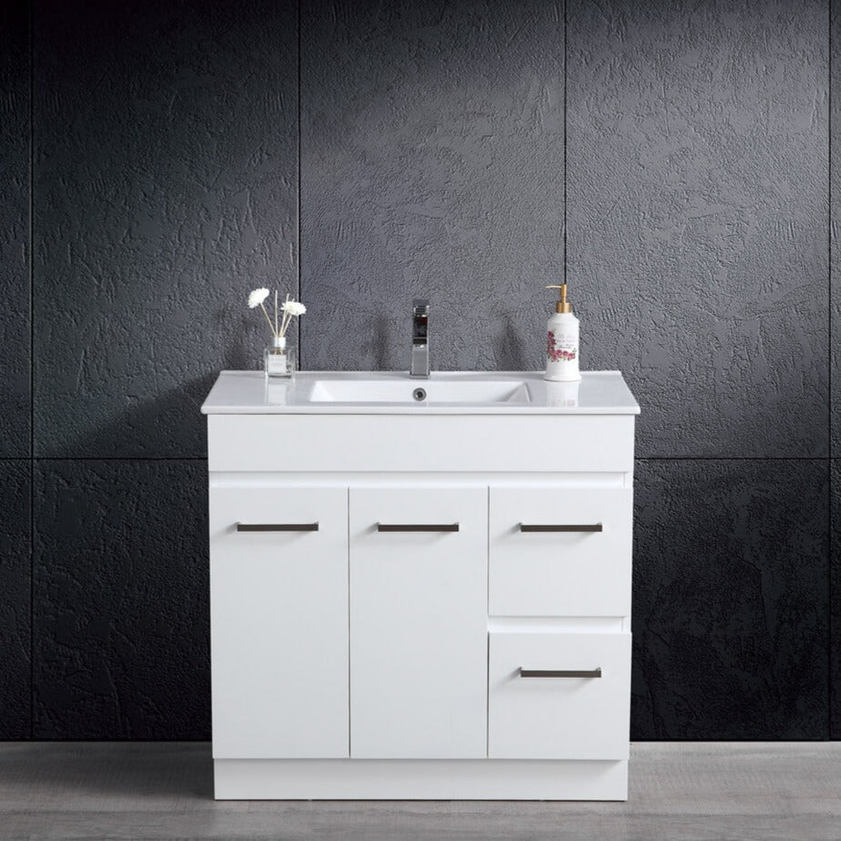 Metis 900mm Vanity with Slim China Top, 1th