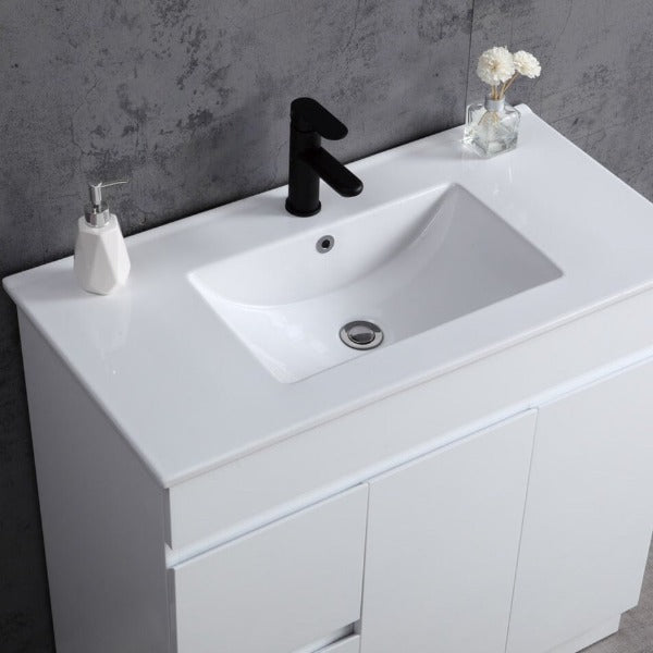 Thebe 900mm Vanity with Slim China Top Finger Pull