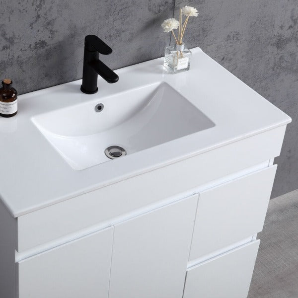 Thebe 900mm Vanity with Slim China Top Finger Pull