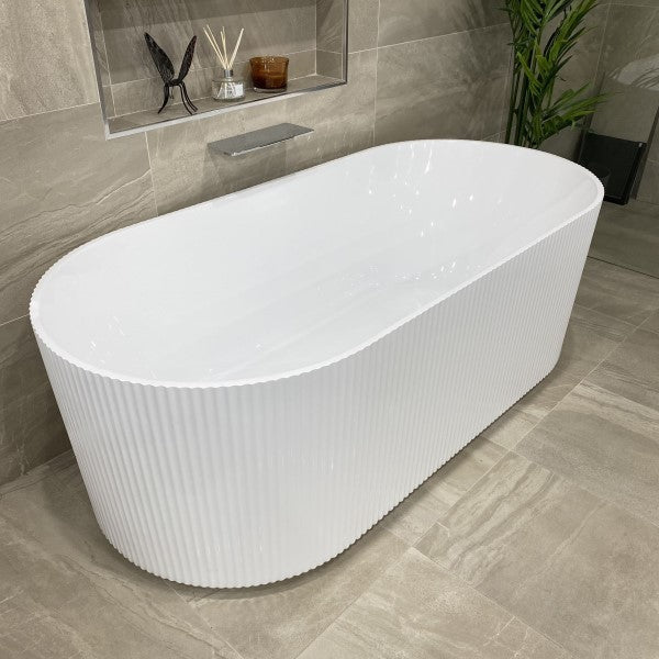KDK Ally Groove 1700mm Freestanding Bath - Gloss White