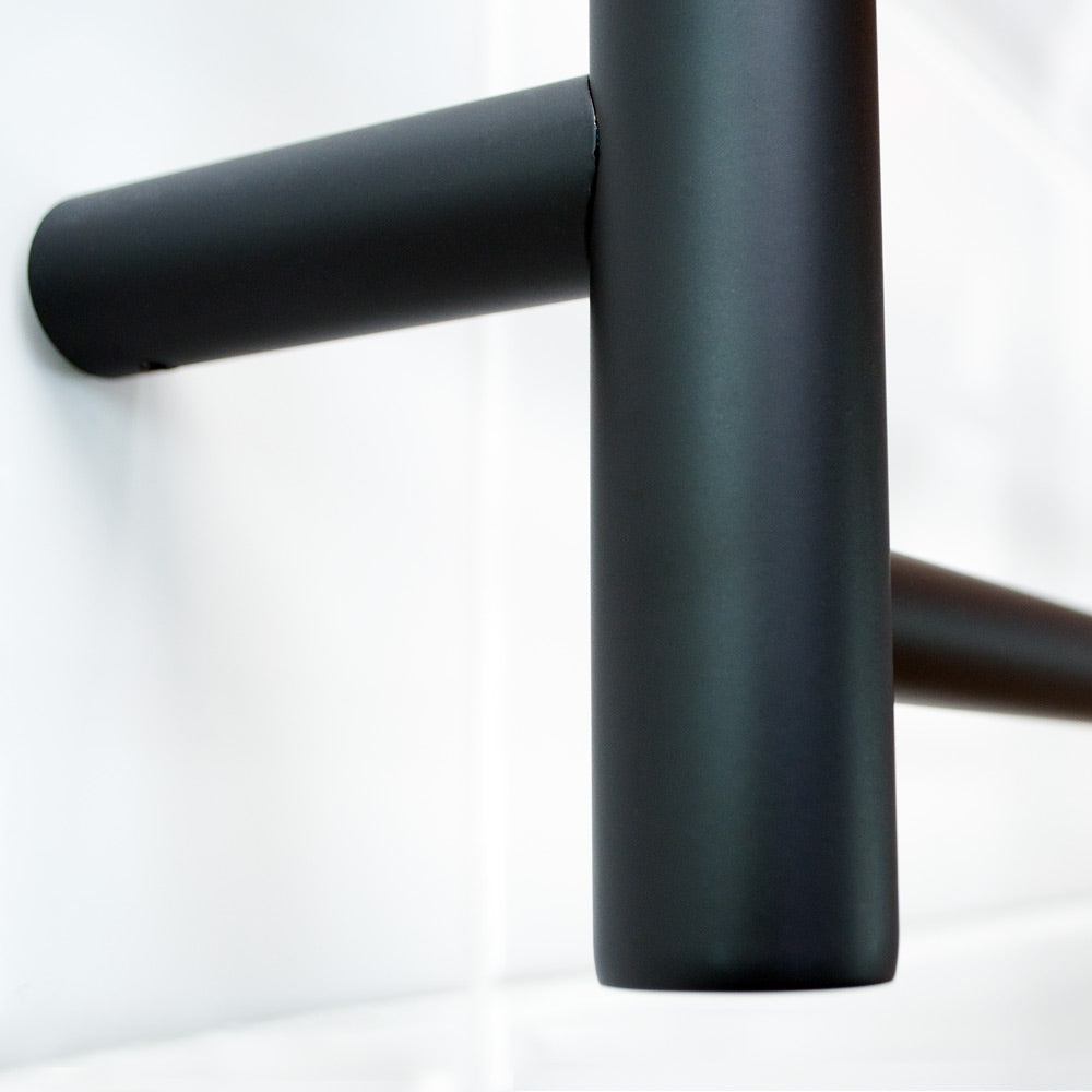 Radiant BRTR07 Round Heated Ladder - 950 x 600, Matte Black